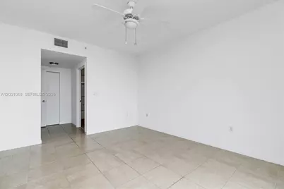 2000 N Bayshore Dr #420, Miami, FL 33137 - Photo 8