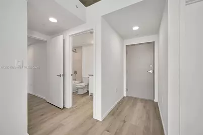 475 NE 125th #504, North Miami, FL 33161 - Photo 2