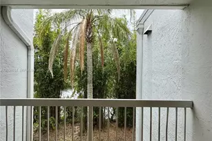 4744 NW 97th Pl, Doral, FL 33178 - Photo 12