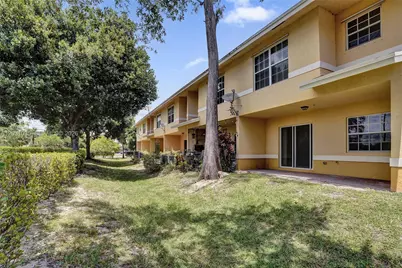 1363 Avon Ln, North Lauderdale, FL 33068 - Photo 32