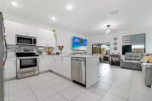 23529 SW 127th Pl, Homestead, FL 33032 - Photo 4