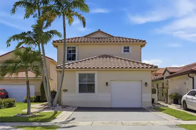 2160 NW 188th Ter, Pembroke Pines, FL 33029 - Photo 4