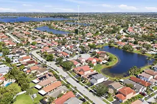 2160 NW 188th Terrace, Pembroke Pines, FL 33029 - Photo 44