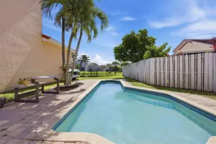 2160 NW 188th Terrace, Pembroke Pines, FL 33029 - Photo 24