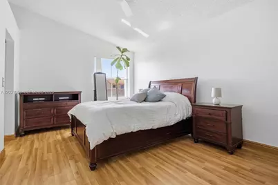 2160 NW 188th Ter, Pembroke Pines, FL 33029 - Photo 30