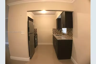 4260 NW 31st Ter, Lauderdale Lakes, FL 33309 - Photo 8