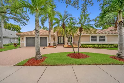 1776 W Eagle Trace Blvd W, Coral Springs, FL 33071 - Photo 2
