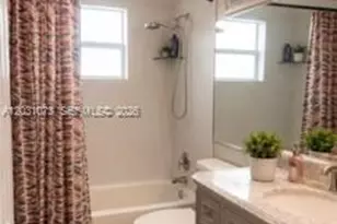 7551 SW 42nd Pl, Davie, FL 33314 - Photo 32