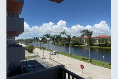 2075 NE 164th St #302, North Miami Beach, FL 33162 - Photo 2
