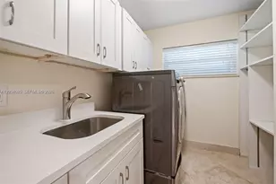 2015 NE 120th Rd, North Miami, FL 33181 - Photo 60