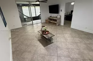 1020 NW 80th Ave, Margate, FL 33063 - Photo 12