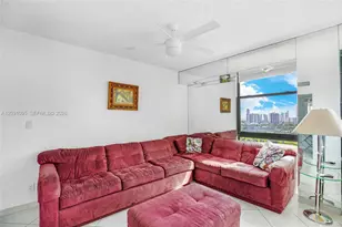 20301 W Country Club Dr, Aventura, FL 33180 - Photo 10