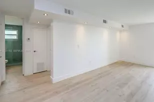 301 Jefferson Ave, Miami Beach, FL 33139 - Photo 12