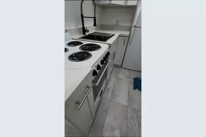 2380 NW Flagler Ter #E, Miami, FL 33125 - Photo 2