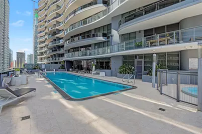 1000 Brickell Plz #4609, Miami, FL 33131 - Photo 66