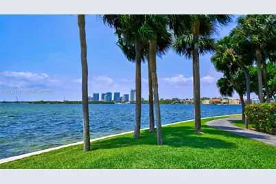2 Grove Isle Dr #BPH10, Miami, FL 33133 - Photo 30