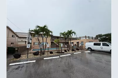 2917 Middle River Dr #2, Fort Lauderdale, FL 33306 - Photo 1
