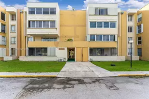 6911 SW 147th Ave, Miami, FL 33193 - Photo 2