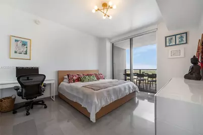 88 SW 7th St #3208, Miami, FL 33130 - Photo 4