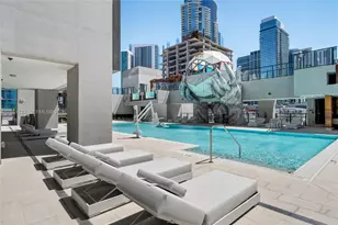 20 NE 11th St, Miami, FL 33132 - Photo 30
