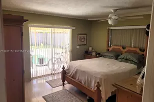 270 SE 1st Terrace, Pompano Beach, FL 33060 - Photo 2
