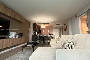 100 Bayview Dr, Sunny Isles Beach, FL 33160 - Photo 6