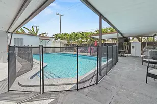 4265 W 8th Ave, Hialeah, FL 33012 - Photo 16