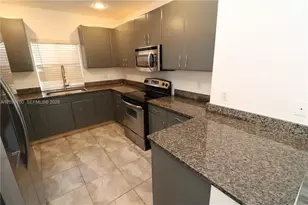 609 NE 28th St, Wilton Manors, FL 33334 - Photo 2