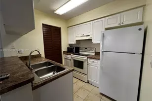1239 SW 46th Ave, Pompano Beach, FL 33069 - Photo 4