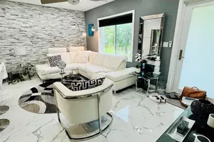 920 NE 108th St, Biscayne Park, FL 33161 - Photo 8