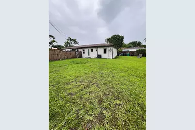 920 NE 108th St #0, Biscayne Park, FL 33161 - Photo 14