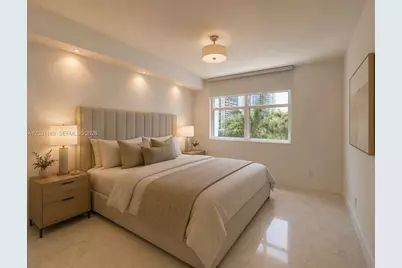 31 SE 5th St #1404, Miami, FL 33131 - Photo 4