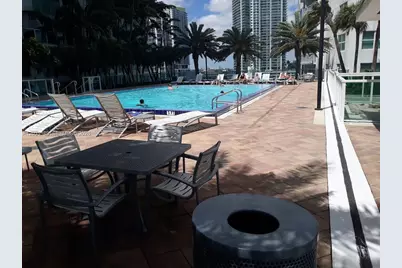 31 SE 5th St #1404, Miami, FL 33131 - Photo 10