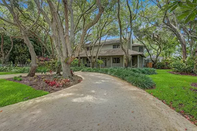 8200 SW 182nd St, Palmetto Bay, FL 33157 - Photo 2
