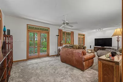 8200 SW 182nd St, Palmetto Bay, FL 33157 - Photo 12