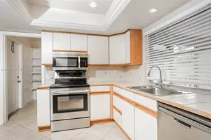 6119 NW 18th Ct, Margate, FL 33063 - Photo 6