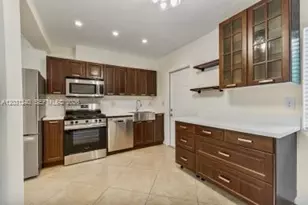 2016 NE 14th Ct, Fort Lauderdale, FL 33304 - Photo 6