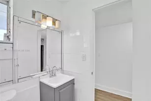 1400 NE 191st St, Miami, FL 33179 - Photo 18