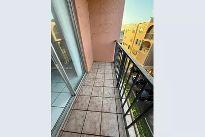 6175 W 20th Ave #302, Hialeah, FL 33012 - Photo 6