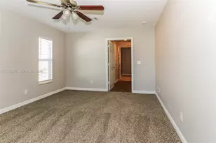 526 SW Dahled Ave, Port Saint Lucie, FL 34953 - Photo 10