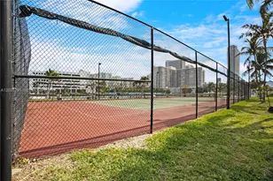 200 Leslie Dr, Hallandale Beach, FL 33009 - Photo 36