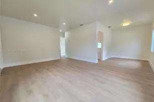 240 NW 51st Ave, Miami, FL 33126 - Photo 6