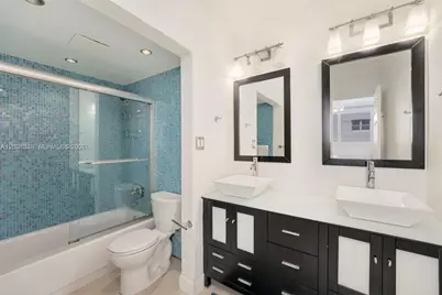 1200 West Ave #725, Miami Beach, FL 33139 - Photo 8