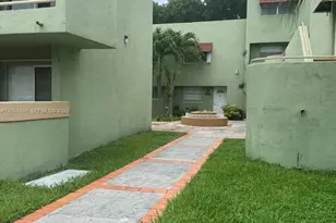 11173 NW 7th St, Miami, FL 33172 - Photo 2