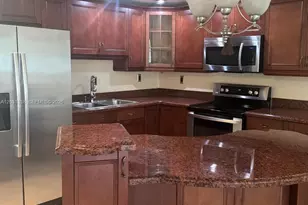 11173 NW 7th St, Miami, FL 33172 - Photo 4