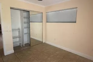 11173 NW 7th St, Miami, FL 33172 - Photo 16