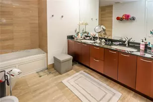 15811 Collins Ave, Sunny Isles Beach, FL 33160 - Photo 24