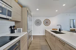 16385 Biscayne Blvd, North Miami Beach, FL 33160 - Photo 8