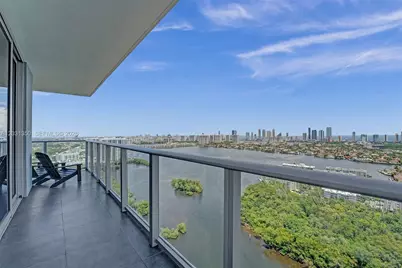 16385 Biscayne Blvd #3107, North Miami Beach, FL 33160 - Photo 38
