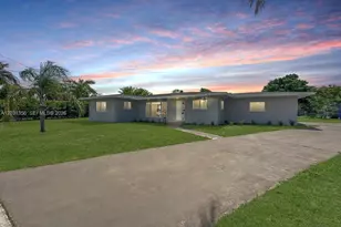 231 NE 16th Ave, Pompano Beach, FL 33060 - Photo 1